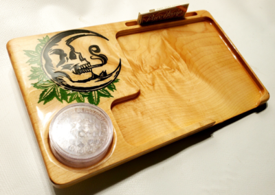 Skull-moon-rolling-tray
